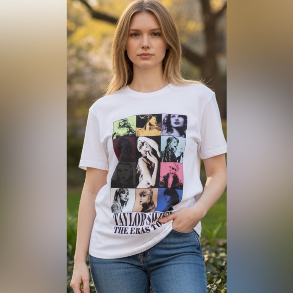 Taylor Swift Tour T-shirt - Size Large